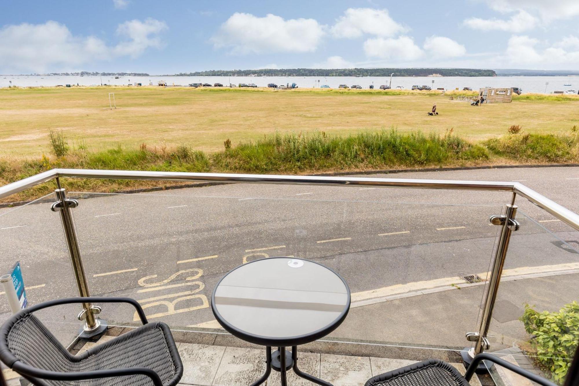 Trade Winds Villa Poole Luaran gambar